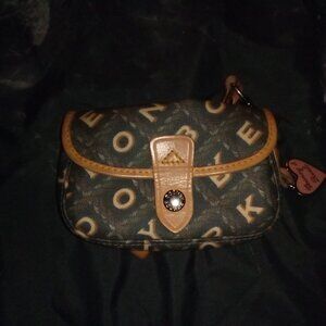 Dooney& Bourke's wristlet purse